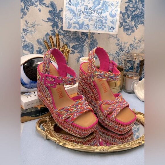 🆕 GIANNI BINI 🧿 NWOB Santi Woven Beaded Wedge Sandals - Rainbow Multi, Sz US 8 - Picture 2 of 16